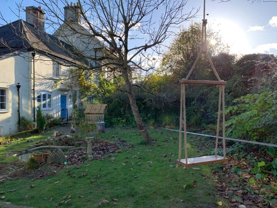 Trinity Annexe An Adorable First Floor Light And Lofty Space Within An Aonb Godmanstone Экстерьер фото